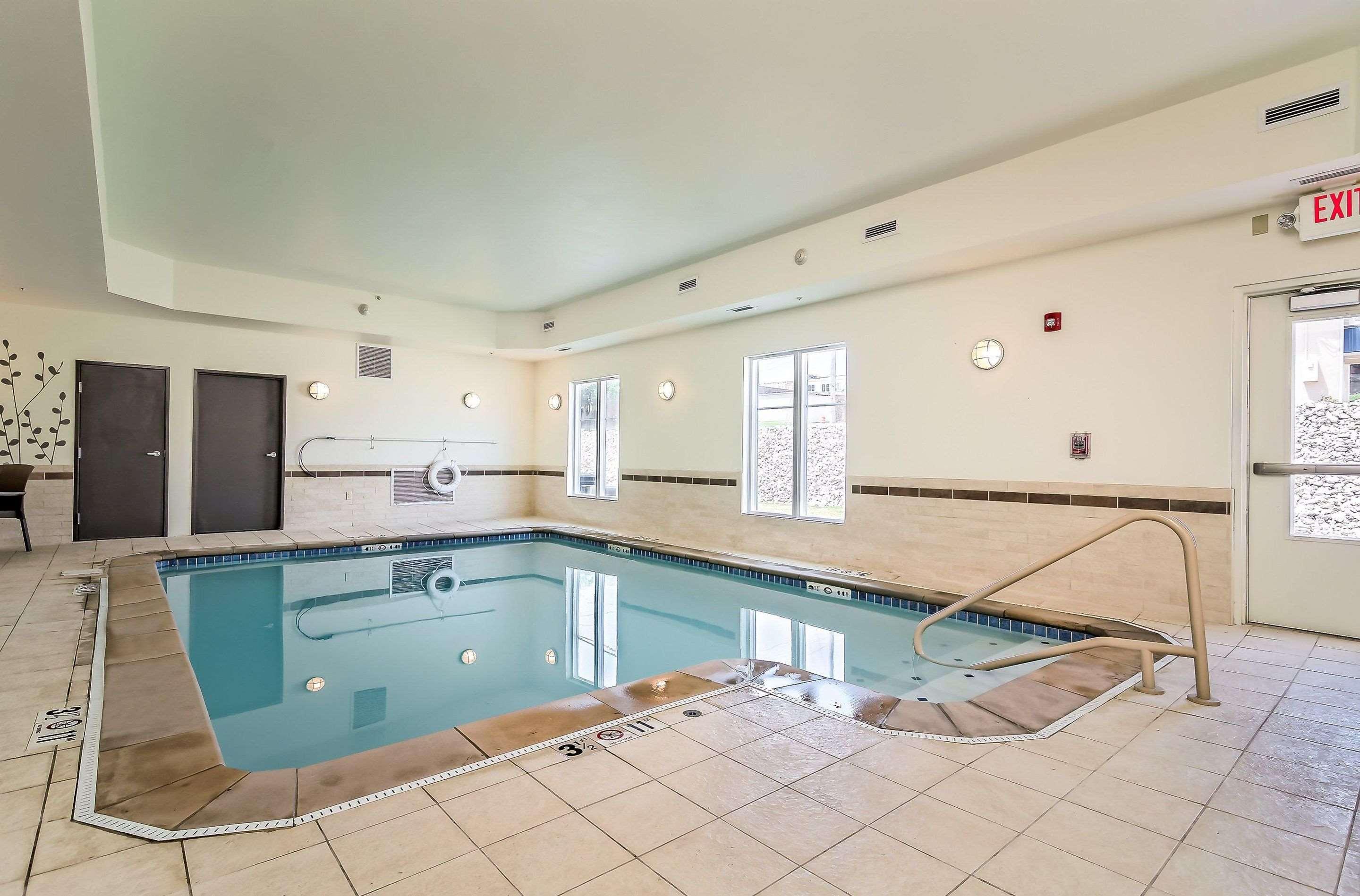 Sleep Inn & Suites - Fort Scott Экстерьер фото